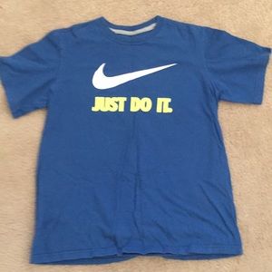 NIKE TSHIRT